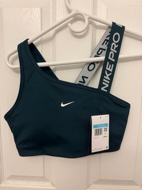 Nike Pro Women's  Dri-Fit Sports Bra  size M new!!
